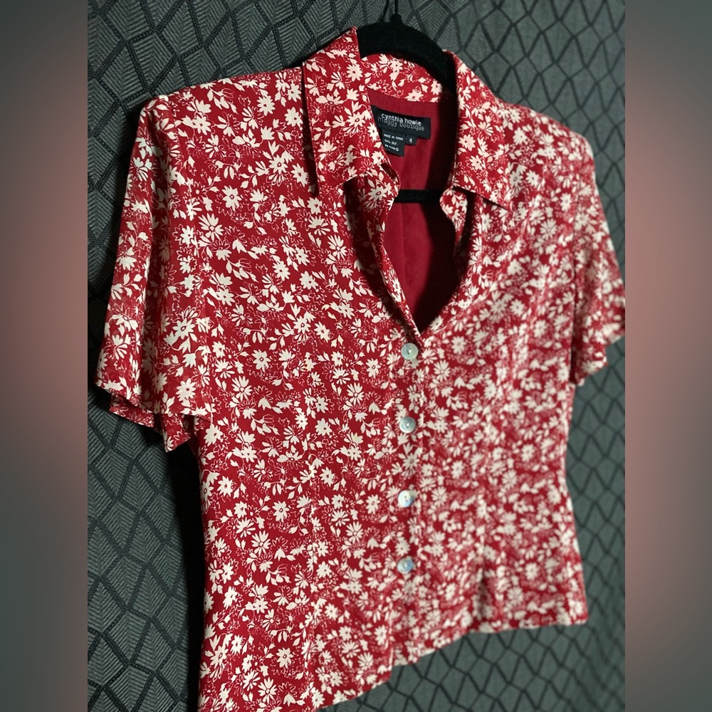 $5 SALE — Cynthia Howie Maggy Boutique Silk Blouse - Floral Red Ivory pattern
